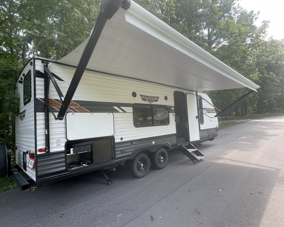 2022 Forest River Wildwood X-Lite Travel Trailer for rent in Zionsville Indiana