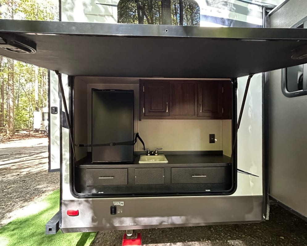 2018 Palomino Solaire Travel Trailer for rent in Mooresville North Carolina