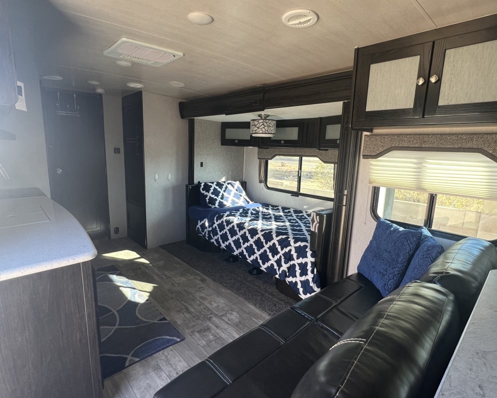 Travel Trailer RV for Rent in Vail, Arizona