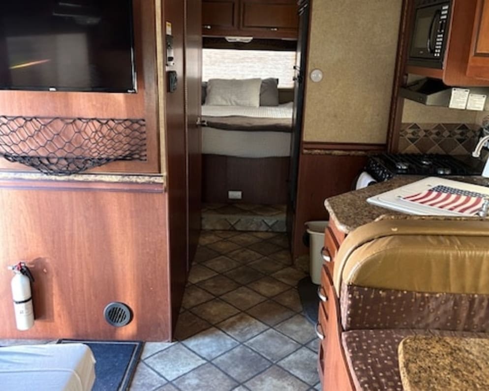 Class C RV for Rent in Peoria, Arizona