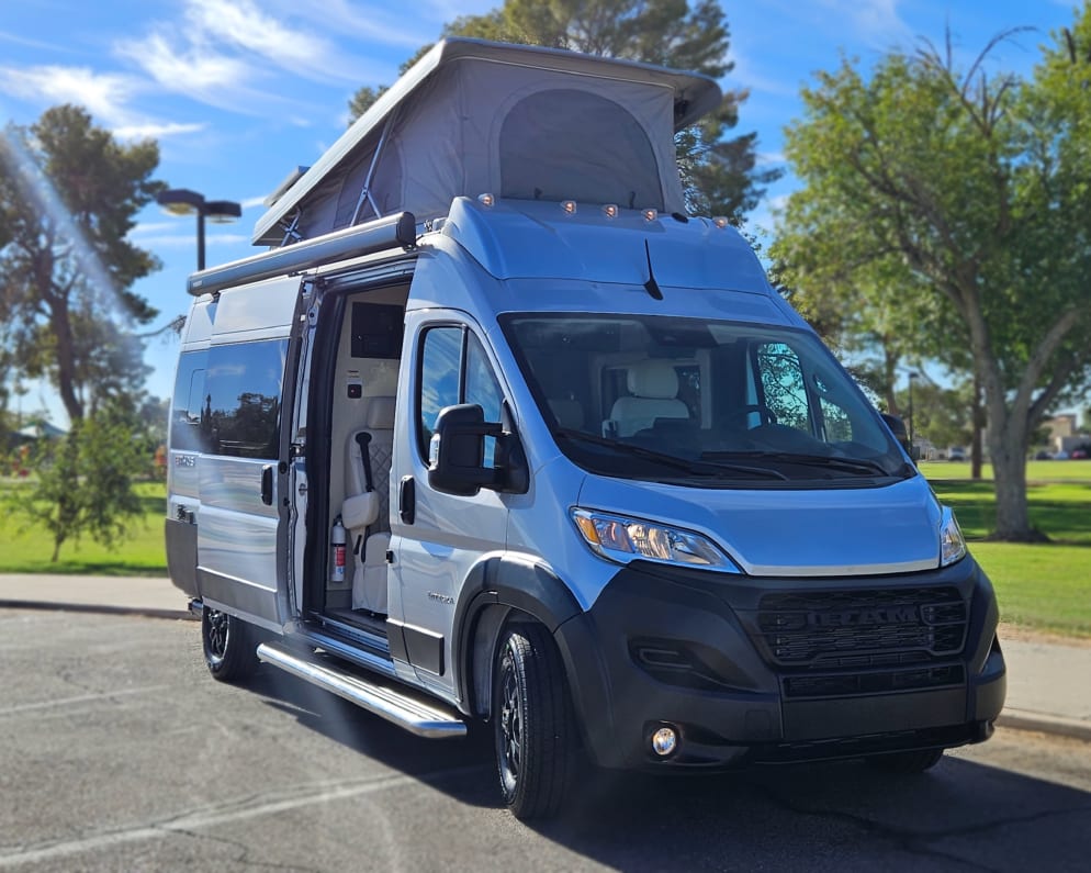Class B RV for Rent in Phoenix, Arizona