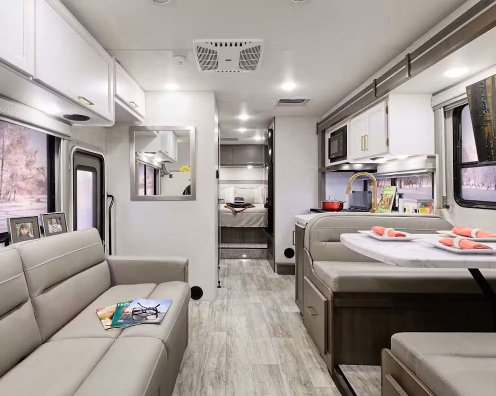 2024 Chateau  by Thor for rent in 77378