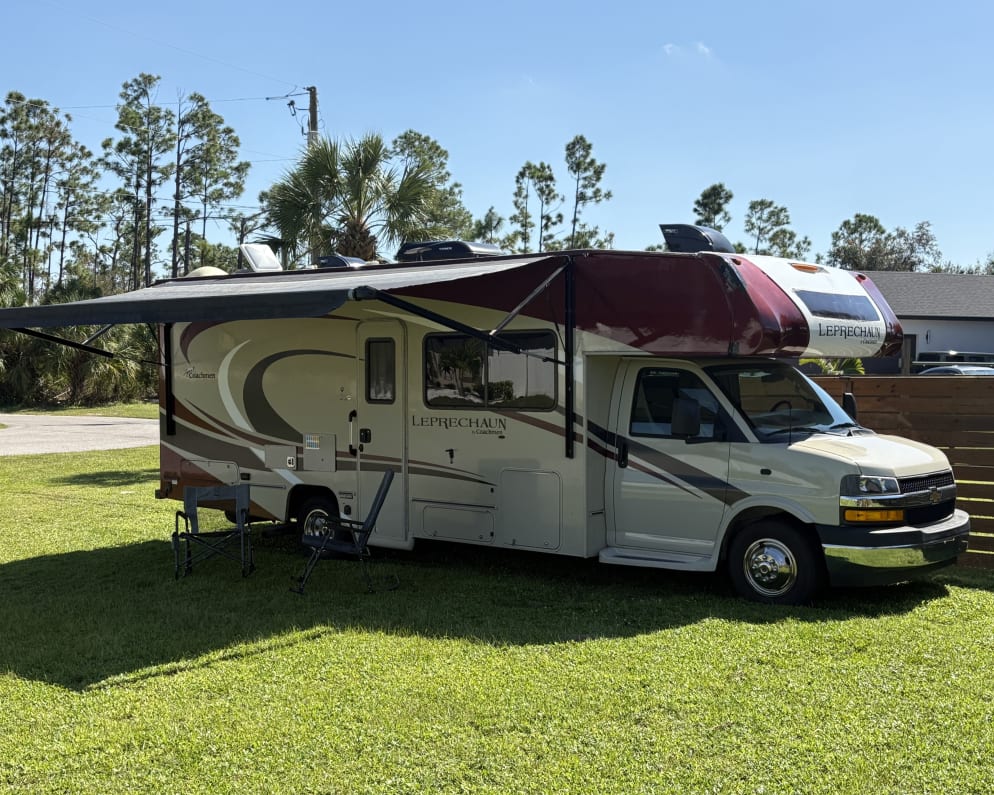 2019 Coachman Leprechaun