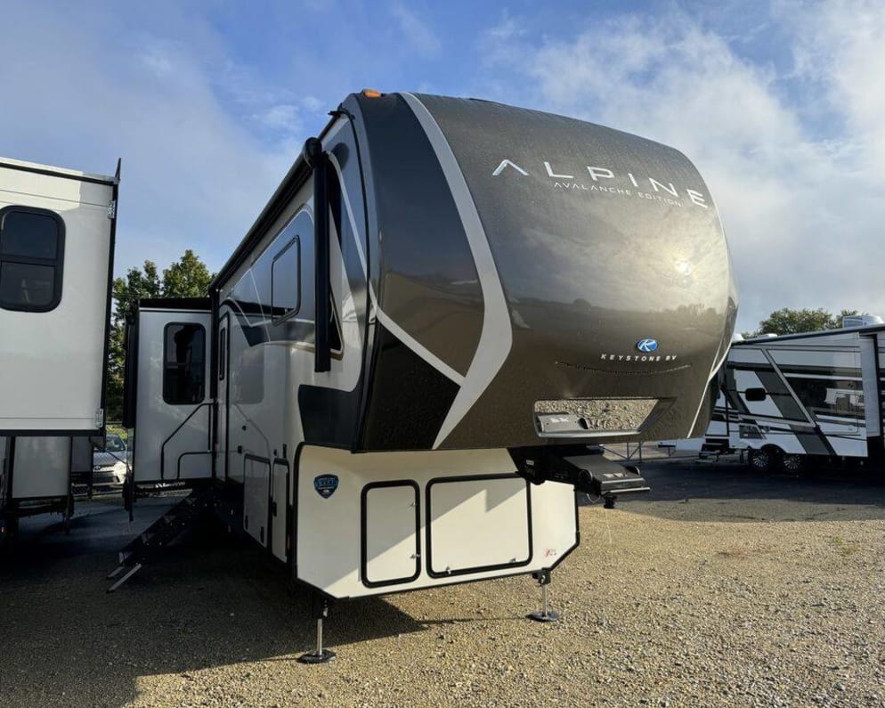 2025 Keystone Alpine available for rent in Myrtle Beach South Carolina