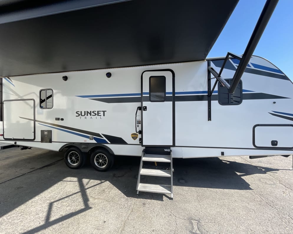 2021 Sunset Trail Super Lite  by Crossroads for rent in 29588