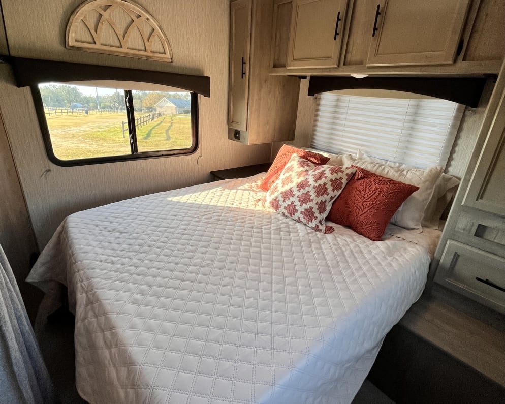 2021 Coachmen Freelander available for rent in Tallahassee Florida