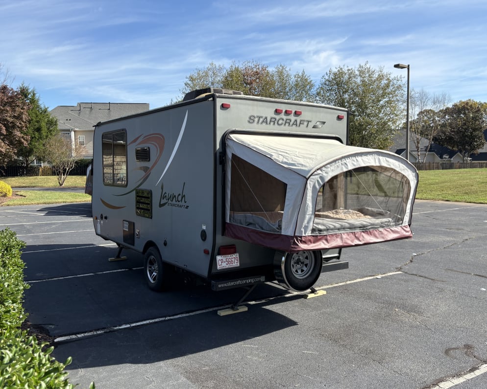 2016 Launch  by Starcraft for rent in 28115