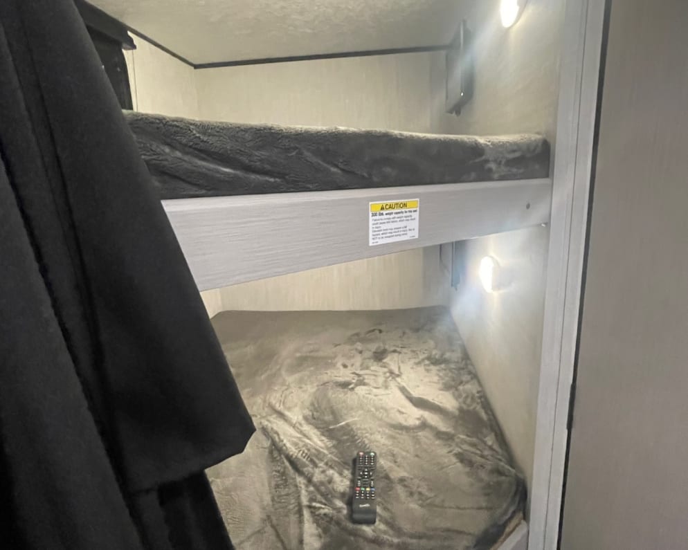 2025 Coachmen APEX 245 BHS Travel Trailer for rent in Winter Garden Florida