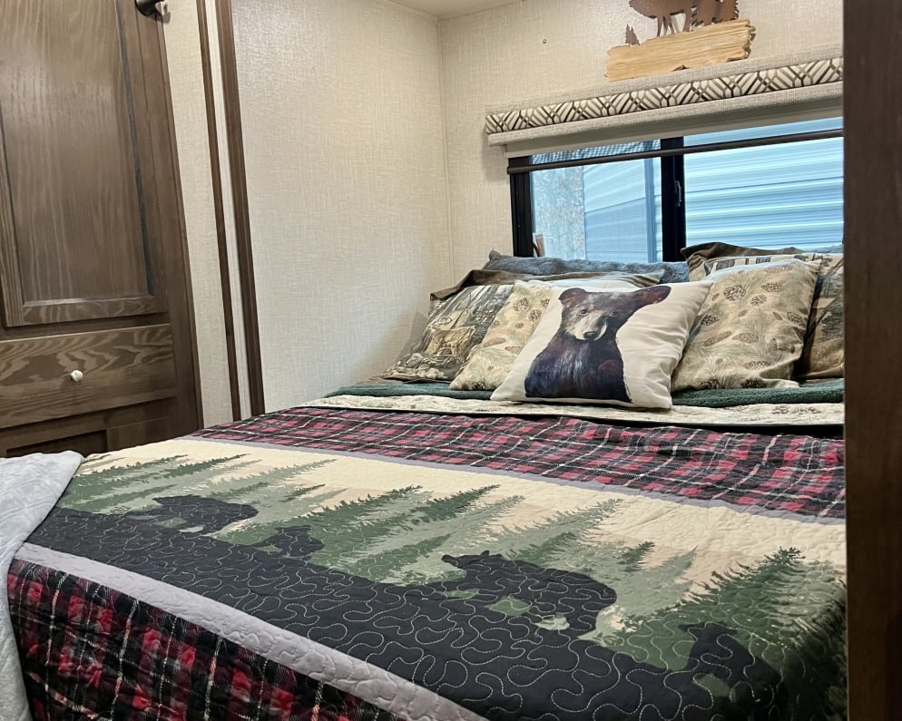 2019 Prism  by Coachmen for rent in 56461