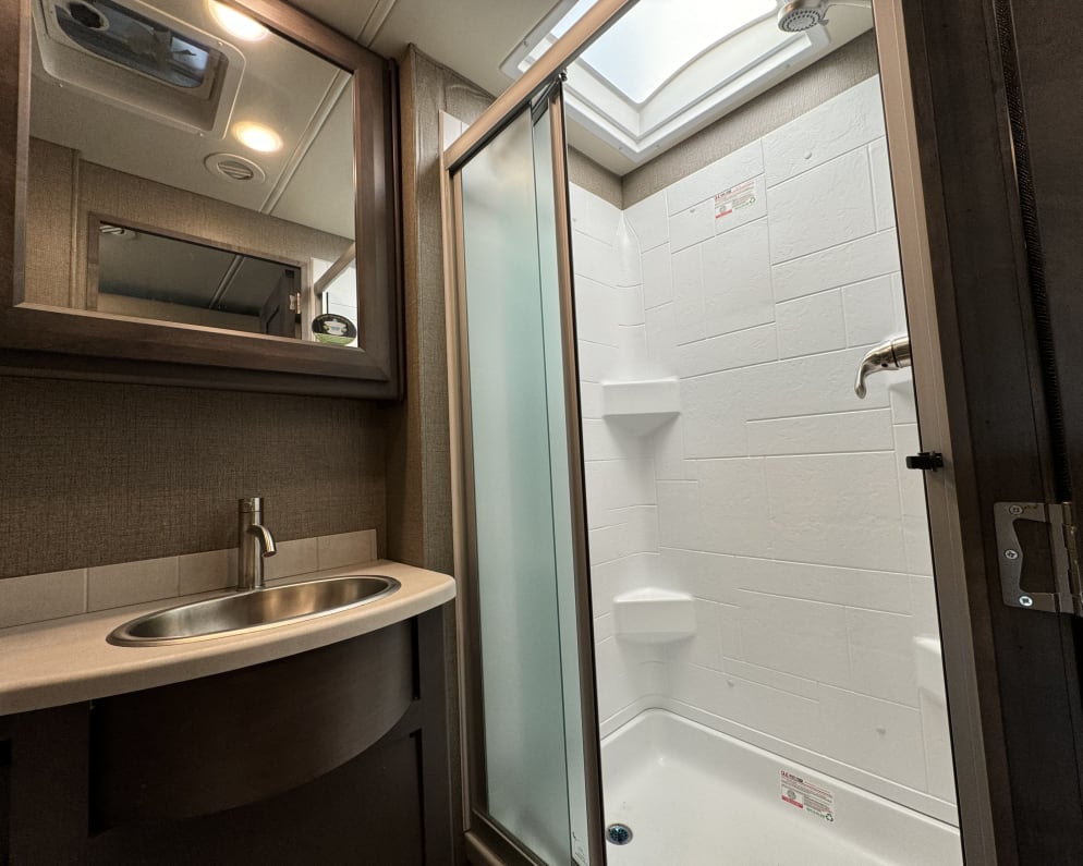2022 Miramar  by Thor Motor Coach for rent in 77090