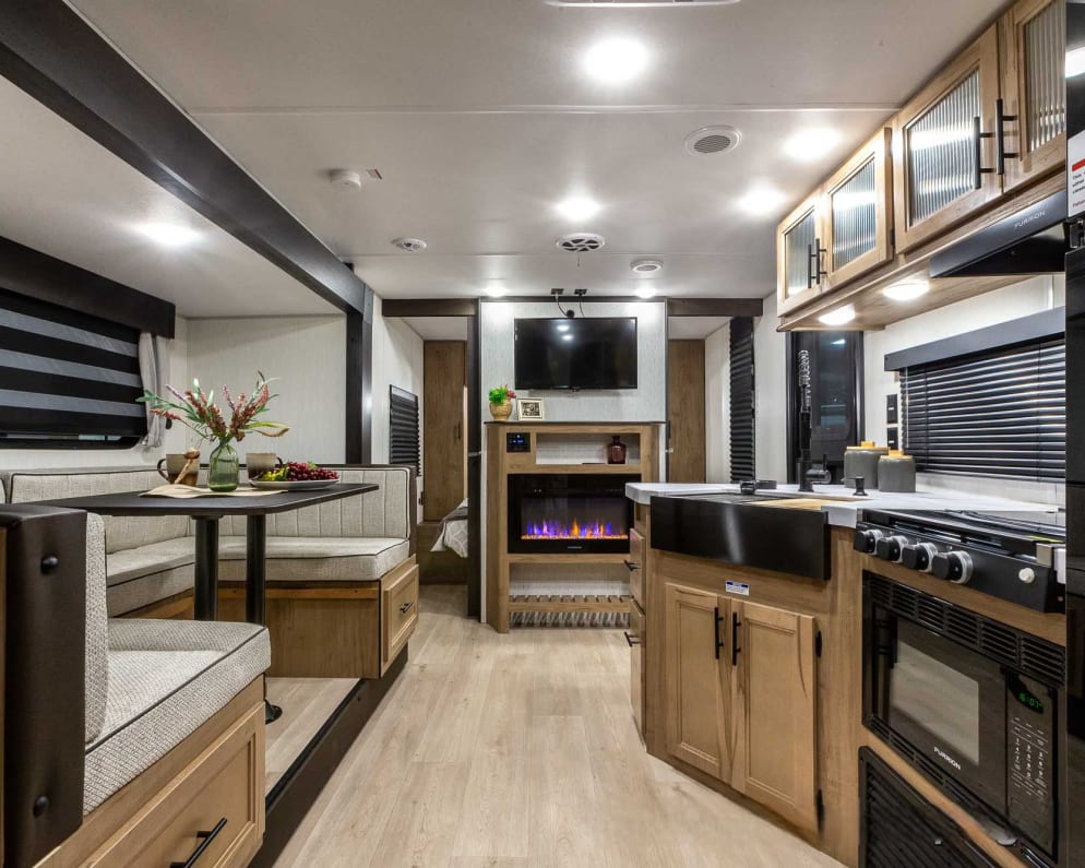 2025 23dbh  by Forest River for rent in 93033