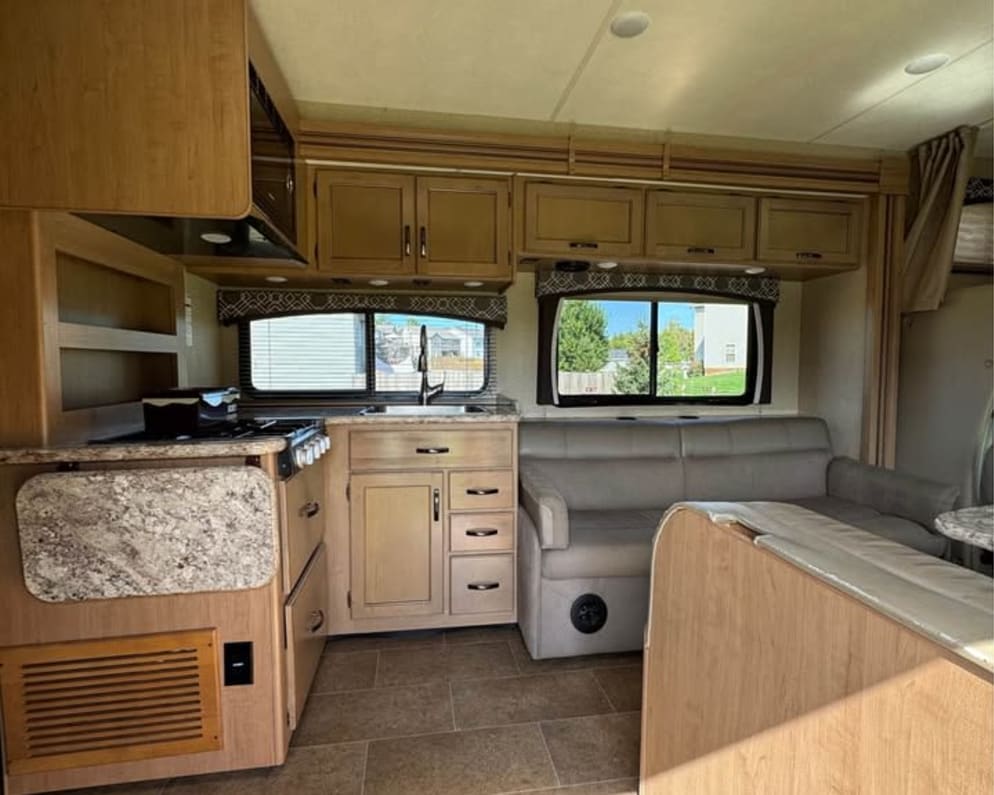 2019 Thor Motor Coach Chateau Class C for rent in Walker Michigan