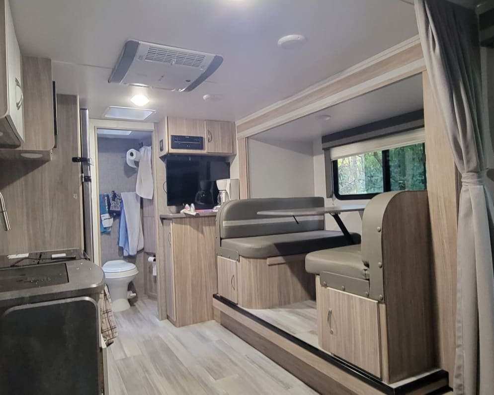 2022 Winnebago Industries Towables FLX 2108DS Travel Trailer for rent in Black Mountain North Carolina