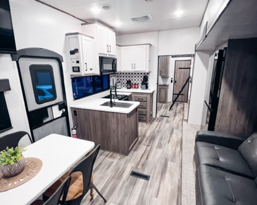 2021 Heartland RVs Milestone