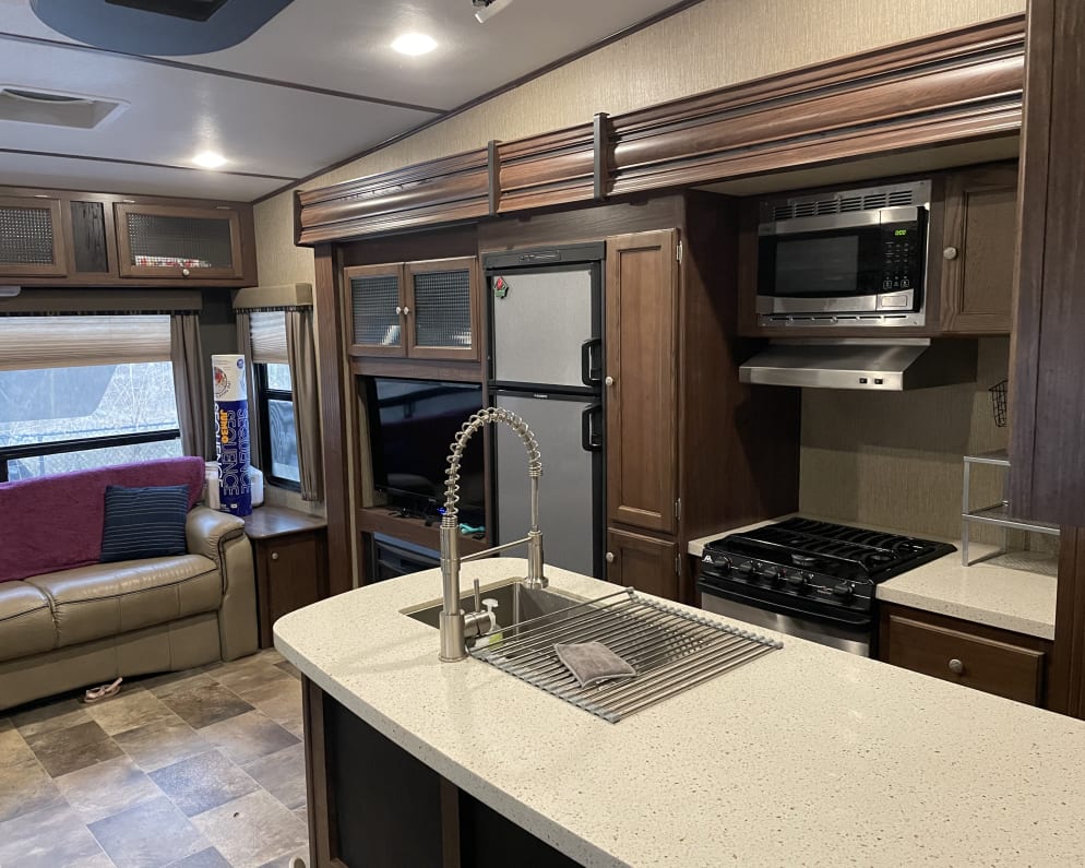 2017 Sprinter  by Keystone RV for rent in 46038