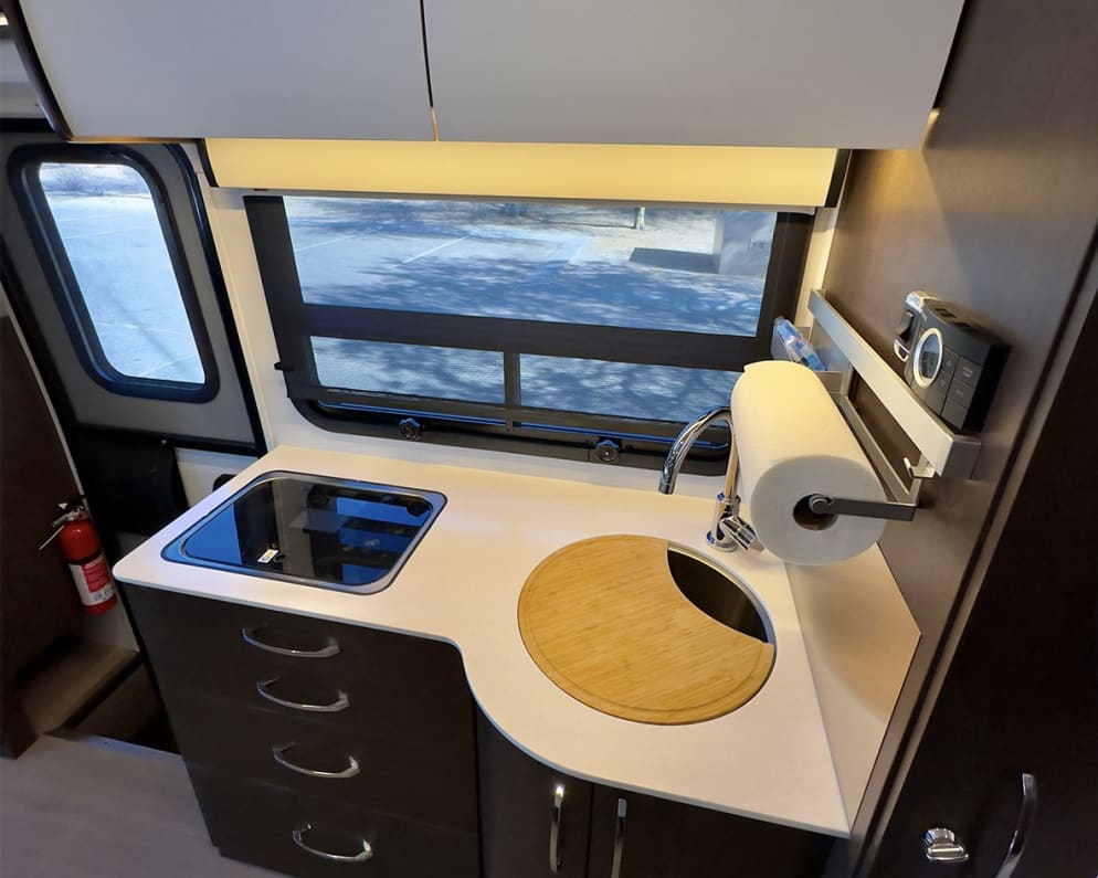 2022 Unity  by Leisure Travel Vans for rent in 85379