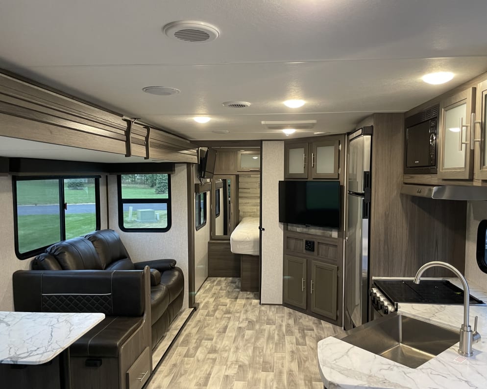 2021 Kodiak  by Dutchmen for rent in 48169