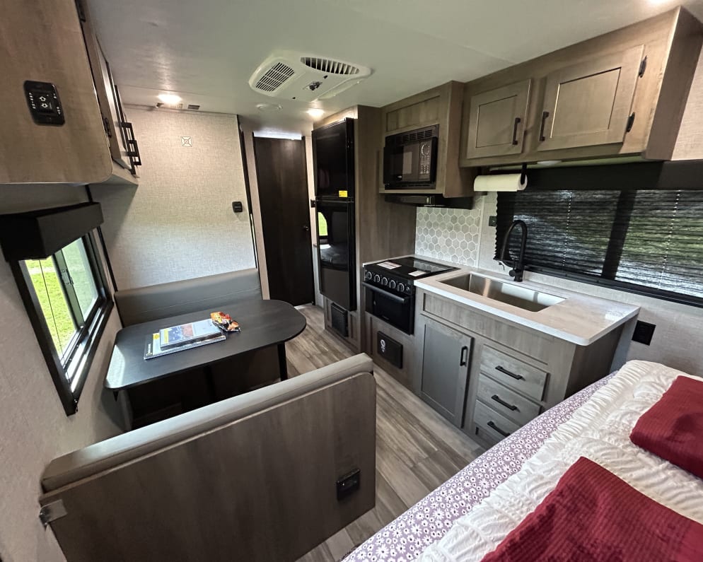 2025 Starcraft Autumn Ridge Travel Trailer for rent in Las Vegas Nevada