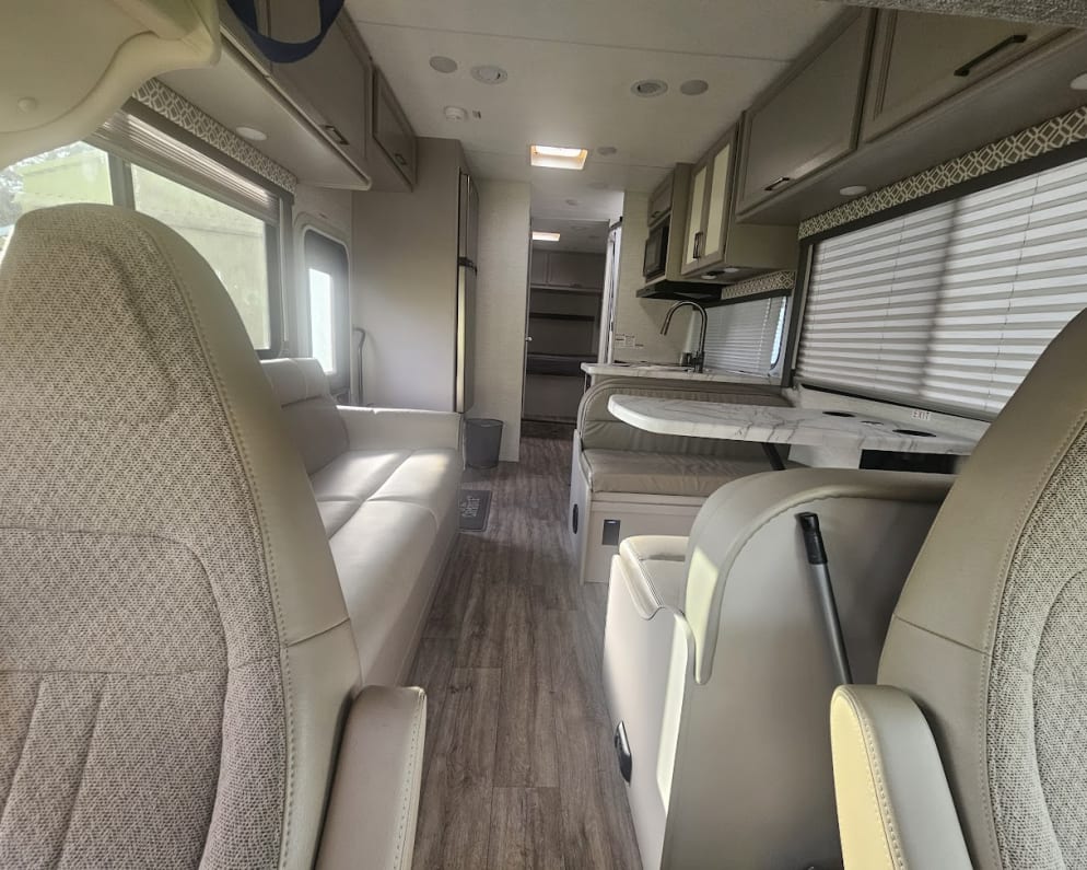 2024 Coleman 28AMC  by Thor for rent in 97355