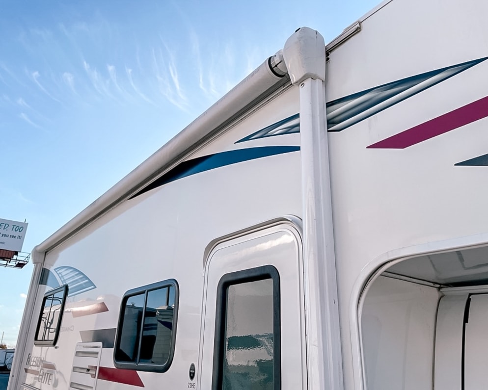 2020 Freedome Elite  by Thor Motor Coach for rent in 48416
