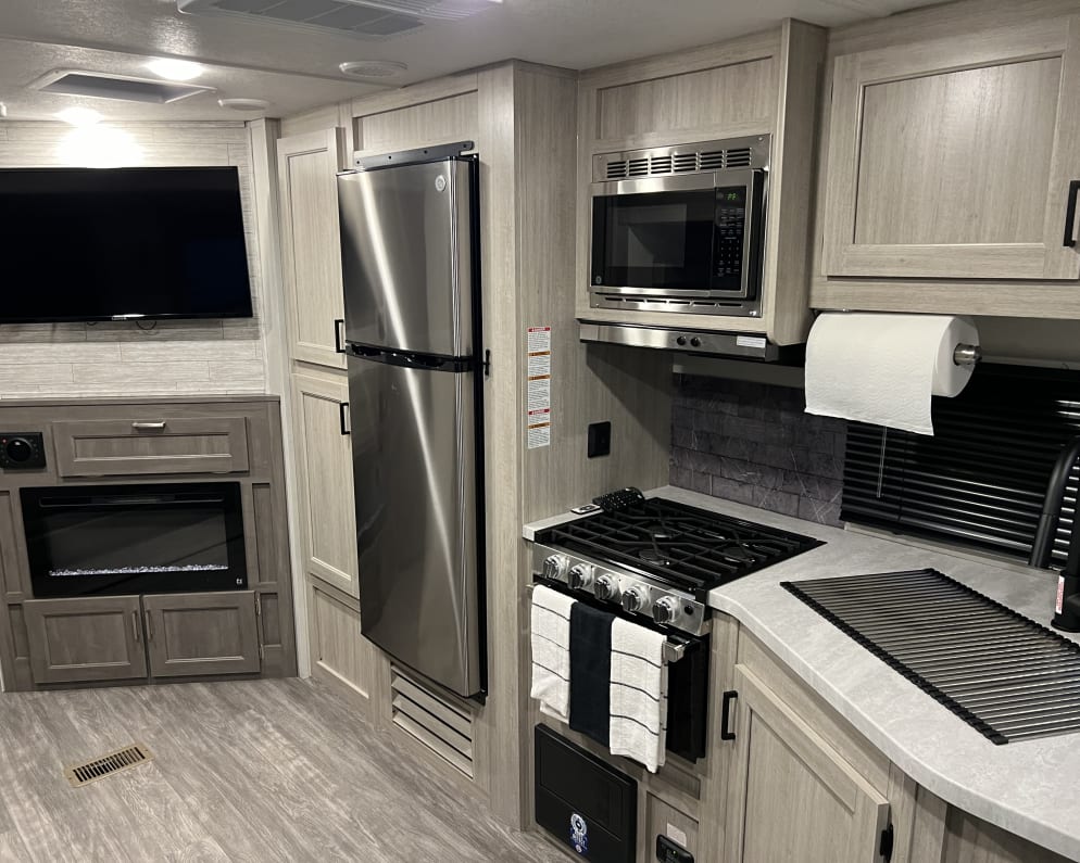 2024 Aurora 28BHS  by Forest River for rent in 29461