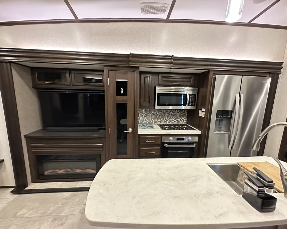 2018 North Point  by Jayco for rent in 93268