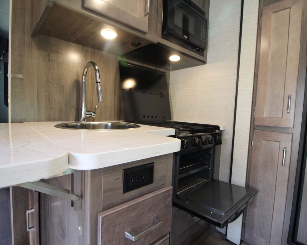 2025 Spirit 26 T  by Winnebago for rent in V8L 5X7