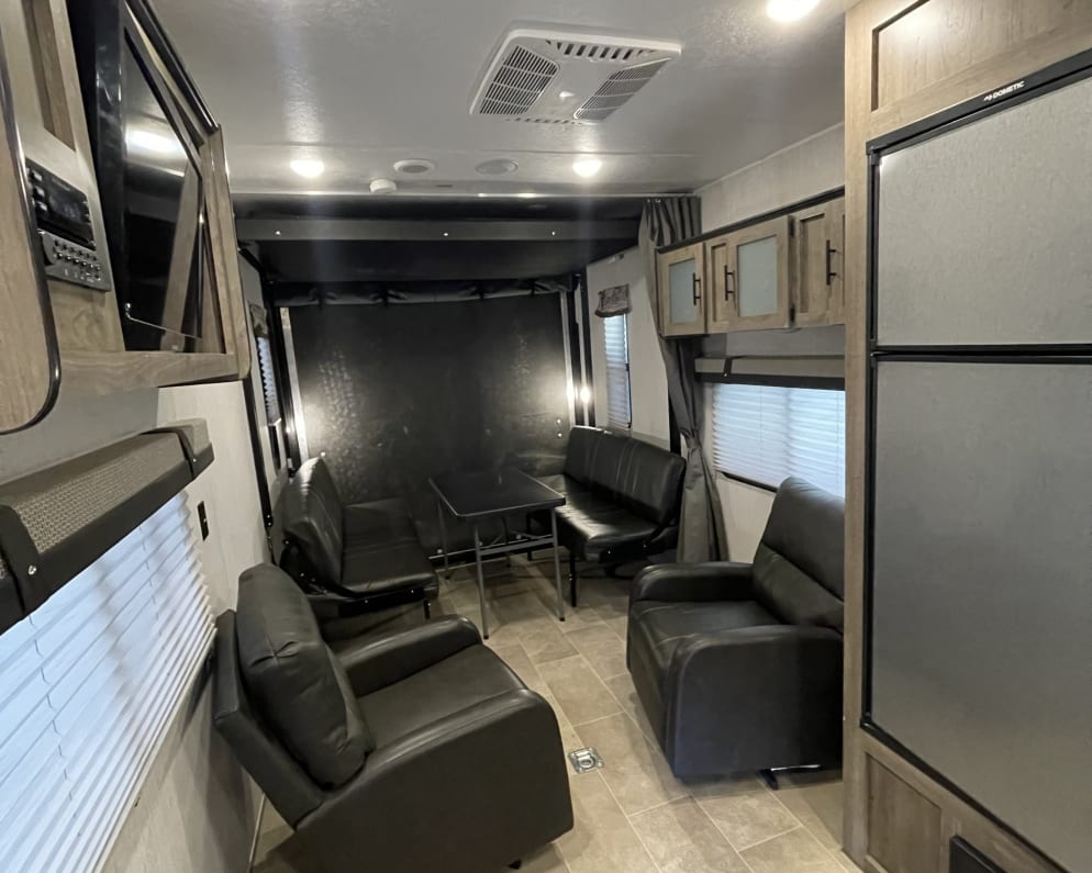 2021 Puma  by Palomino for rent in 83350