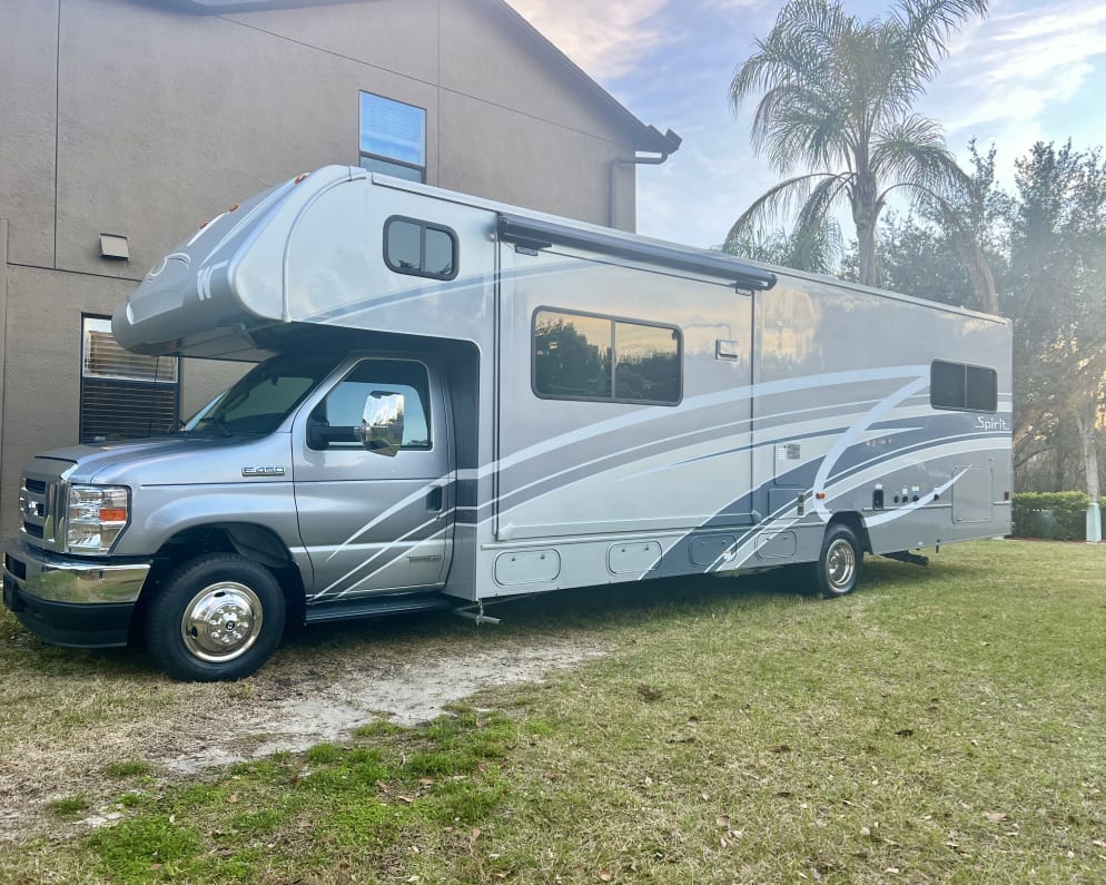 2025 Winnebago Spirit