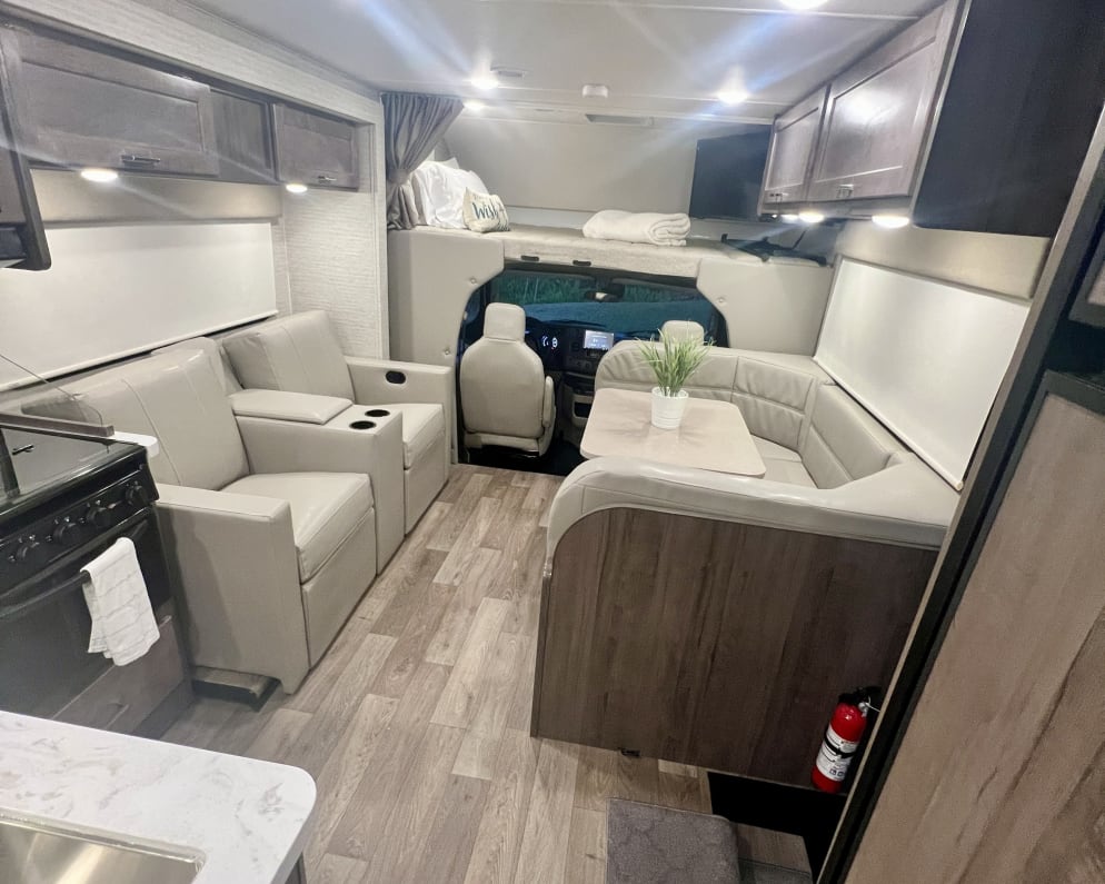 2025 Spirit  by Winnebago for rent in 33510