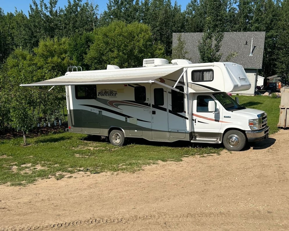 2011 Forester Motorhome  by Forester for rent in T0G 0G0