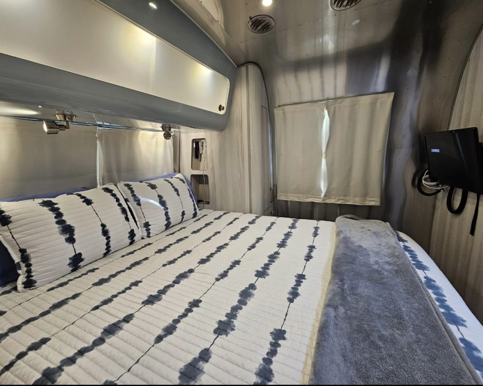 2022 Airstream International Travel Trailer for rent in Ocala Florida