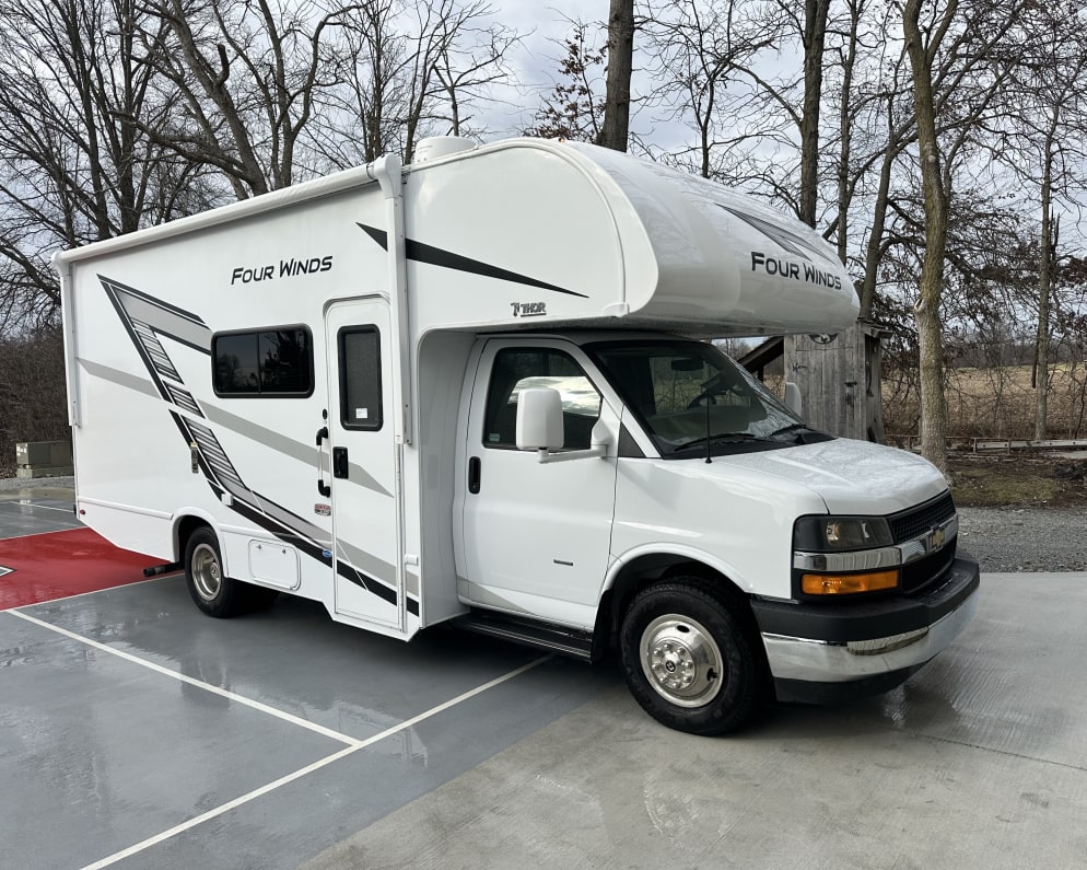 2025 Thor Motor Coach Four Winds 22B available for rent in Mansfield Ohio