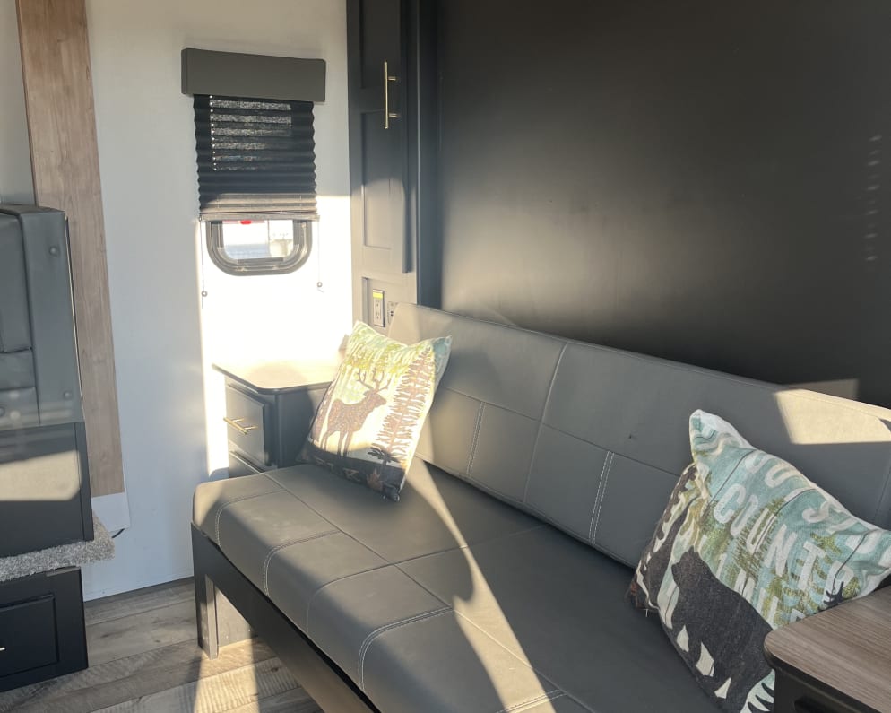 2022 Keystone RV Springdale Travel Trailer for rent in Delhi Ontario