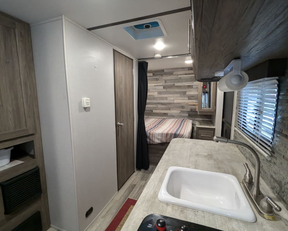 2020 Zinger Lite  by Crossroads RV for rent in 54904