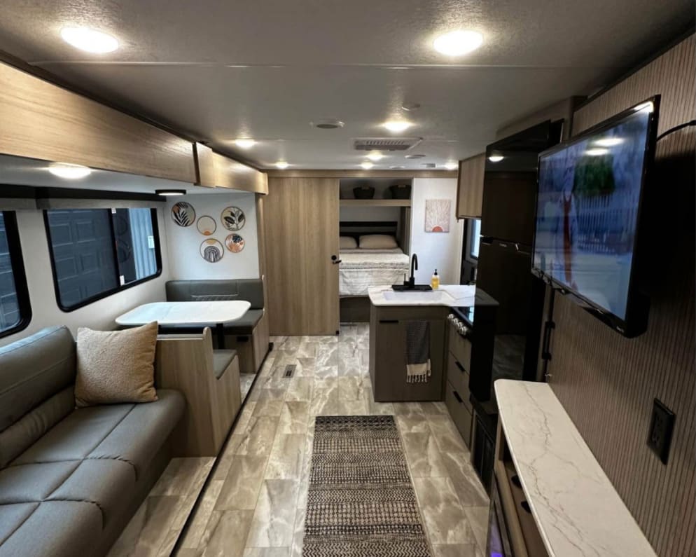 2024 Dutchmen Kodiak SE