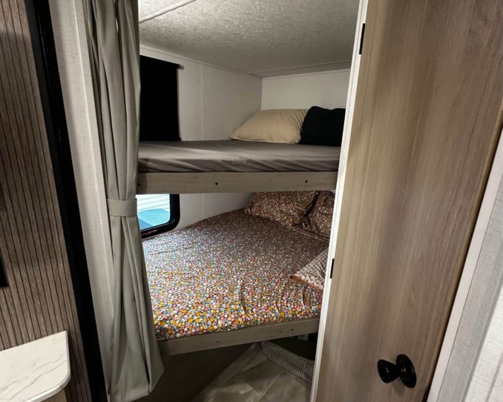 2024 Kodiak SE  by Dutchmen for rent in 37931