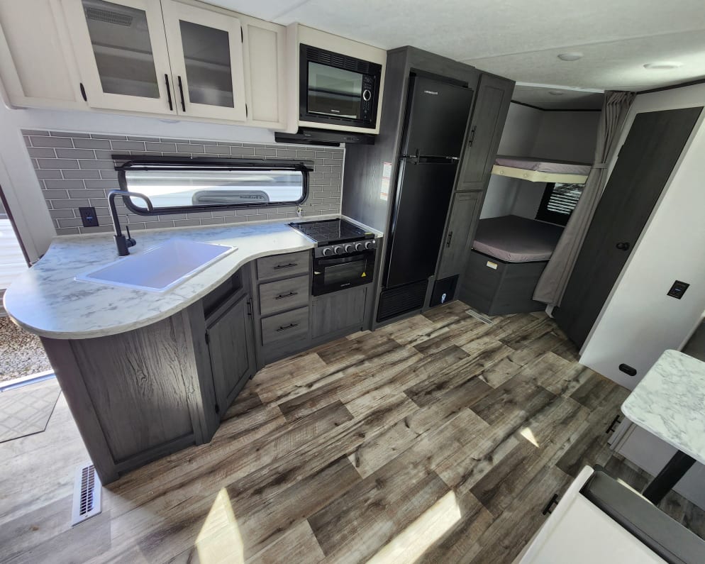 2025 Dutchmen Aspen Trail 26BH available for rent in Weatherford Texas