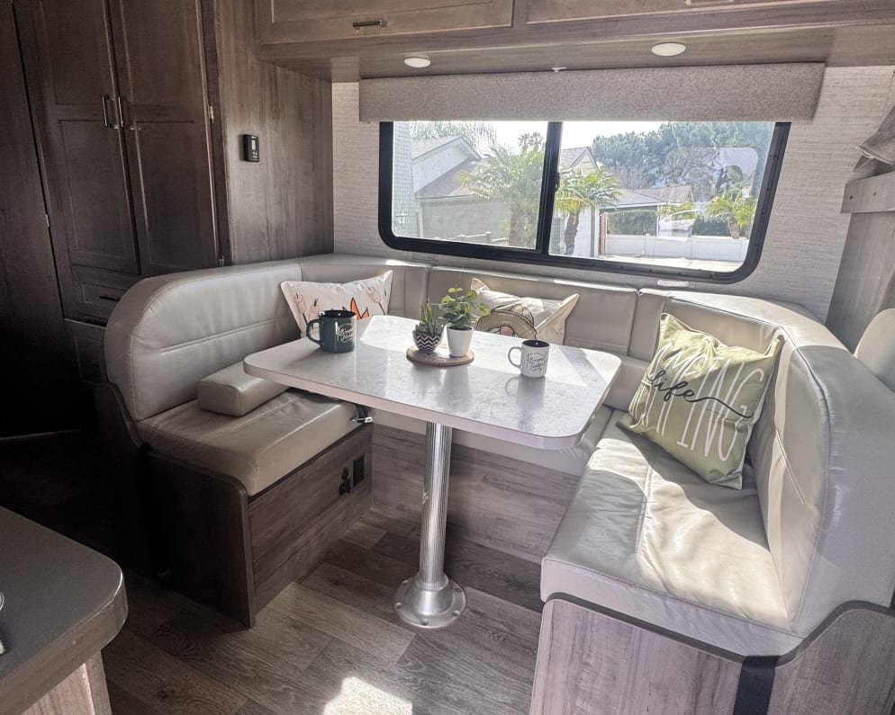 2020 Winnebago Minnie Winnie available for rent in Corona California