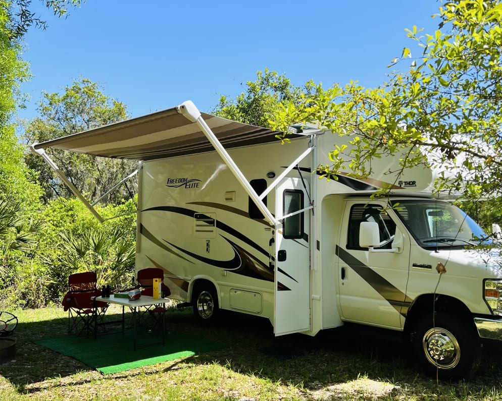 2017 Thor Freedom Elite Class C for rent in Kissimmee Florida