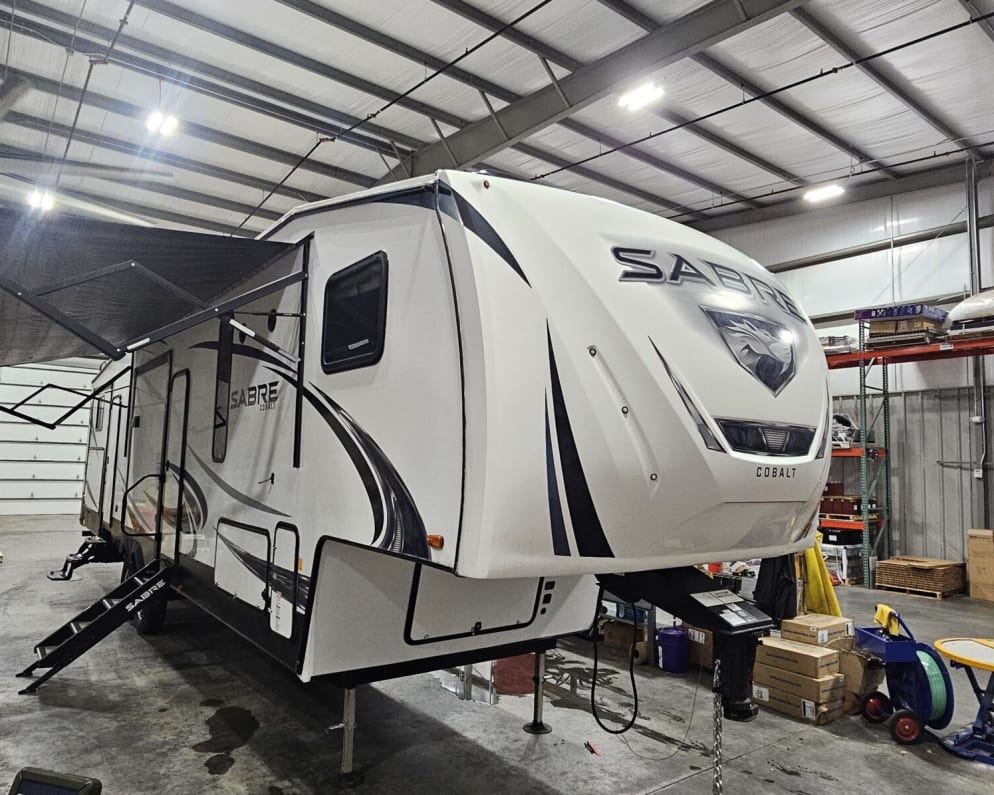 2019 Forest River Sabre Fifth Wheel for rent in New Market Alabama