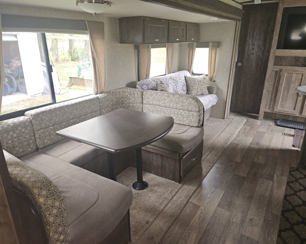 2018 Vibe  by Forest River for rent in 48442
