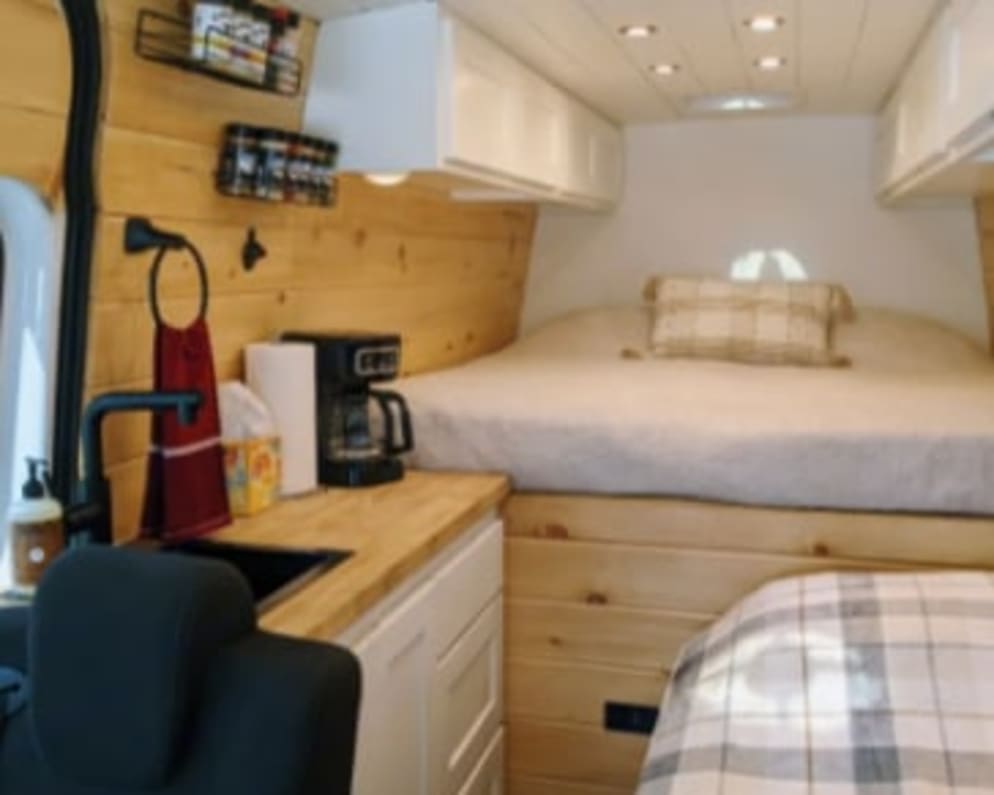 2018 Sprinter Mercedes Class C for rent in Kalispell Montana