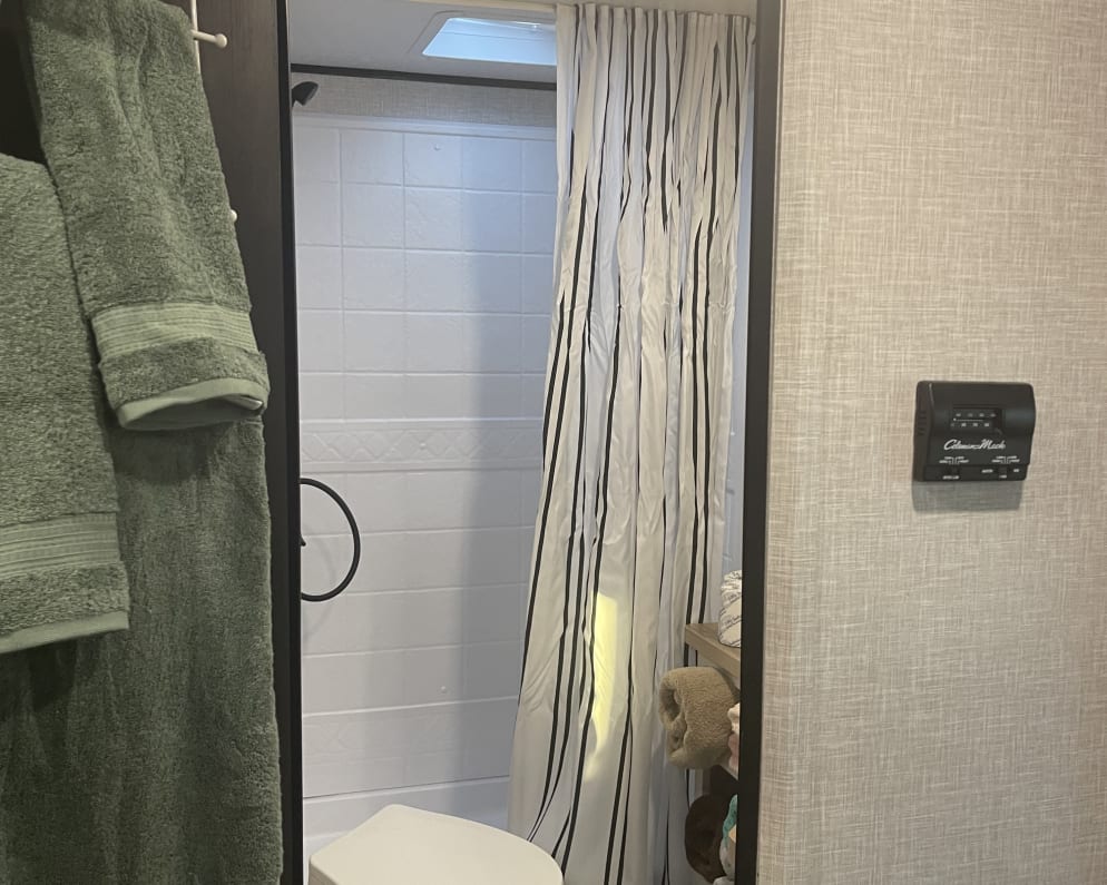 2024 Autumn Ridge  by Starcraft for rent in 93703