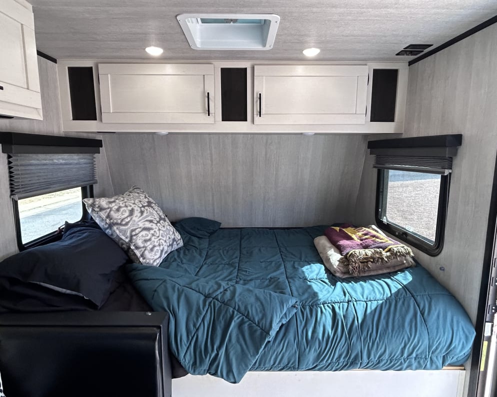 2024 16 BB  by Genesis Supreme for rent in 85635