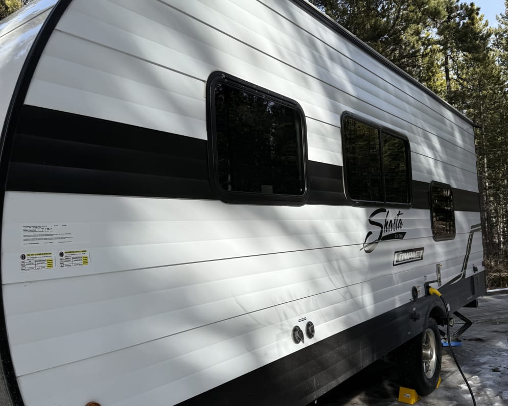 2025 Shasta compact 18 bunk house  by Coachmen for rent in T2X 2J8