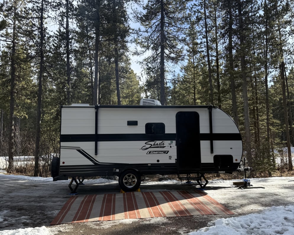 2025 Coachmen Shasta compact 18 bunk house available for rent in Calgary Alberta
