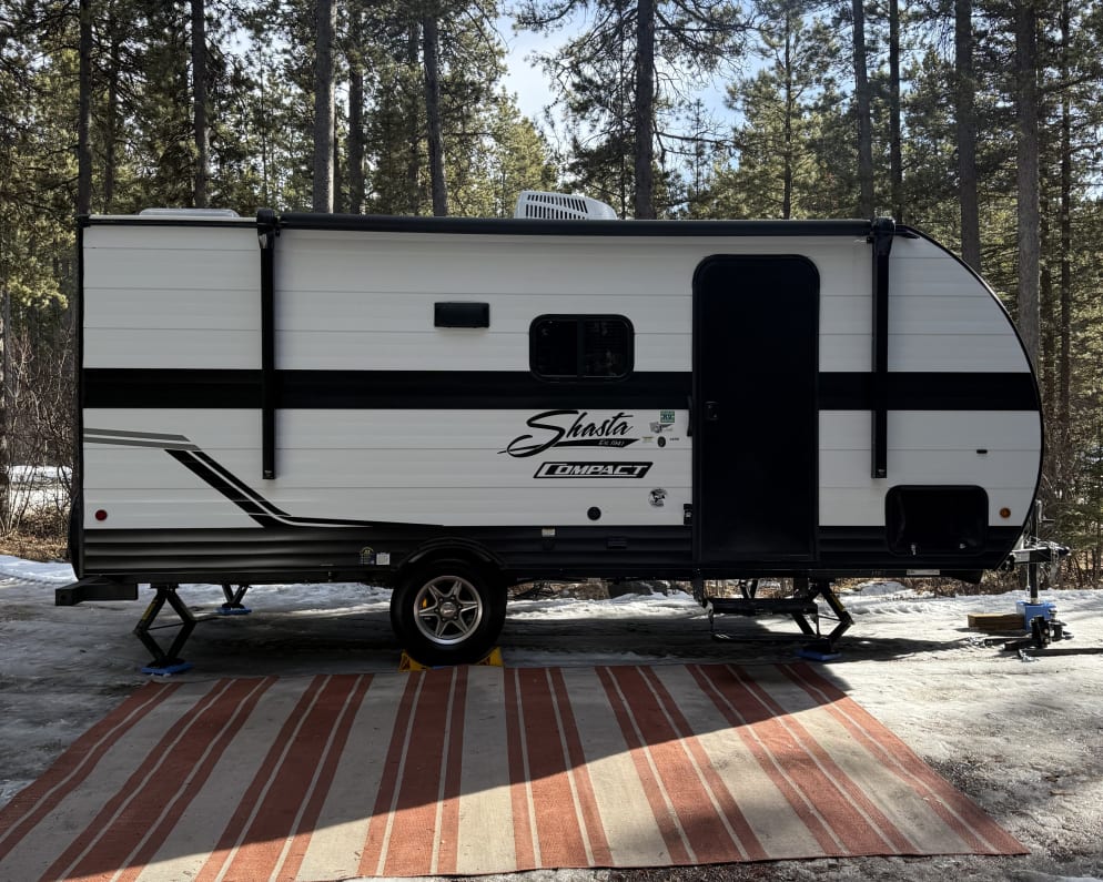 2025 Coachmen Shasta compact 18 bunk house