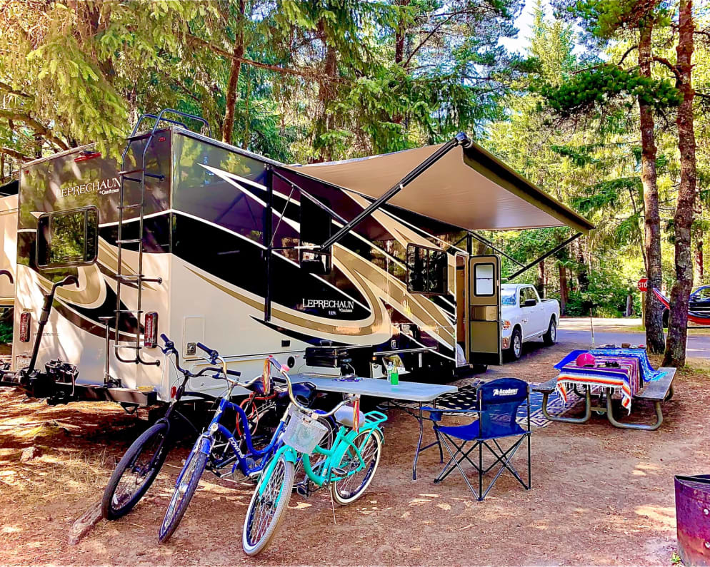 2020 Coachmen Leprechaun  by Forest River for rent in 76110