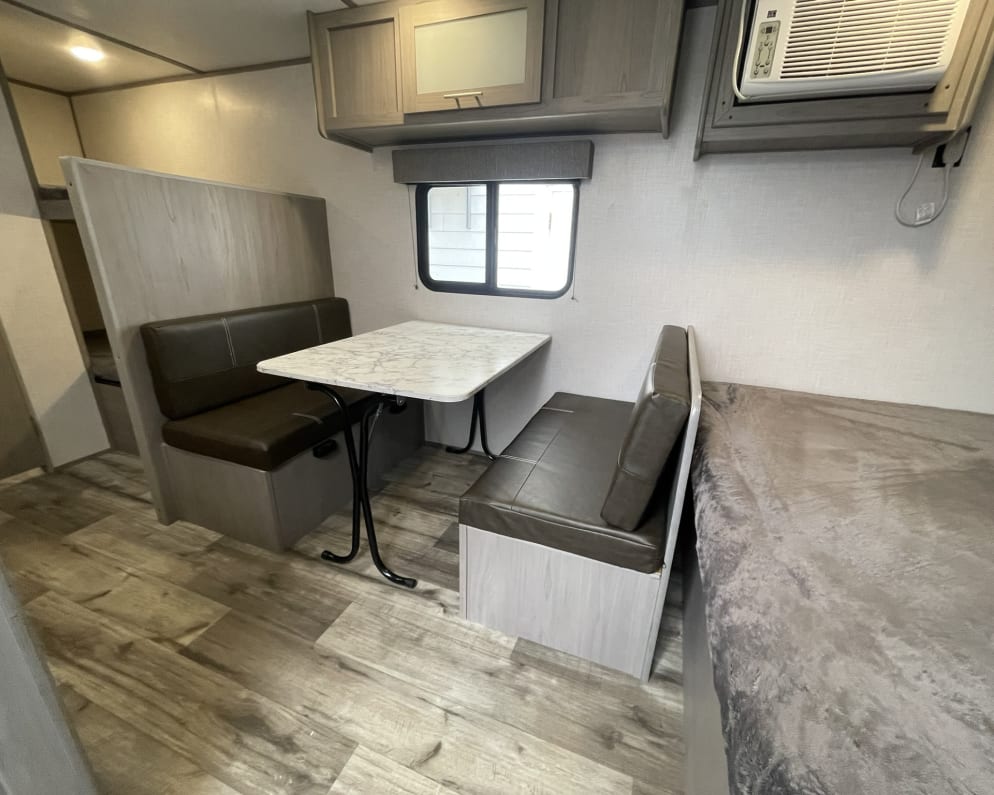 2022 Dutchmen Coleman Lantern Travel Trailer for rent in Jenison Michigan